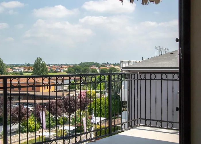 Welc-om Montegrotto Terrace View